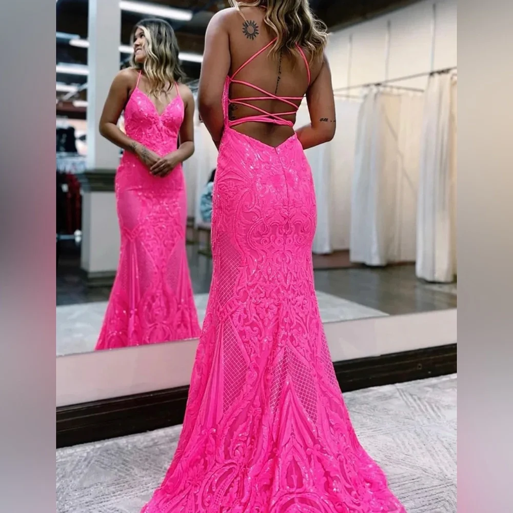 Hot pink prom dress - Picture 3 of 4